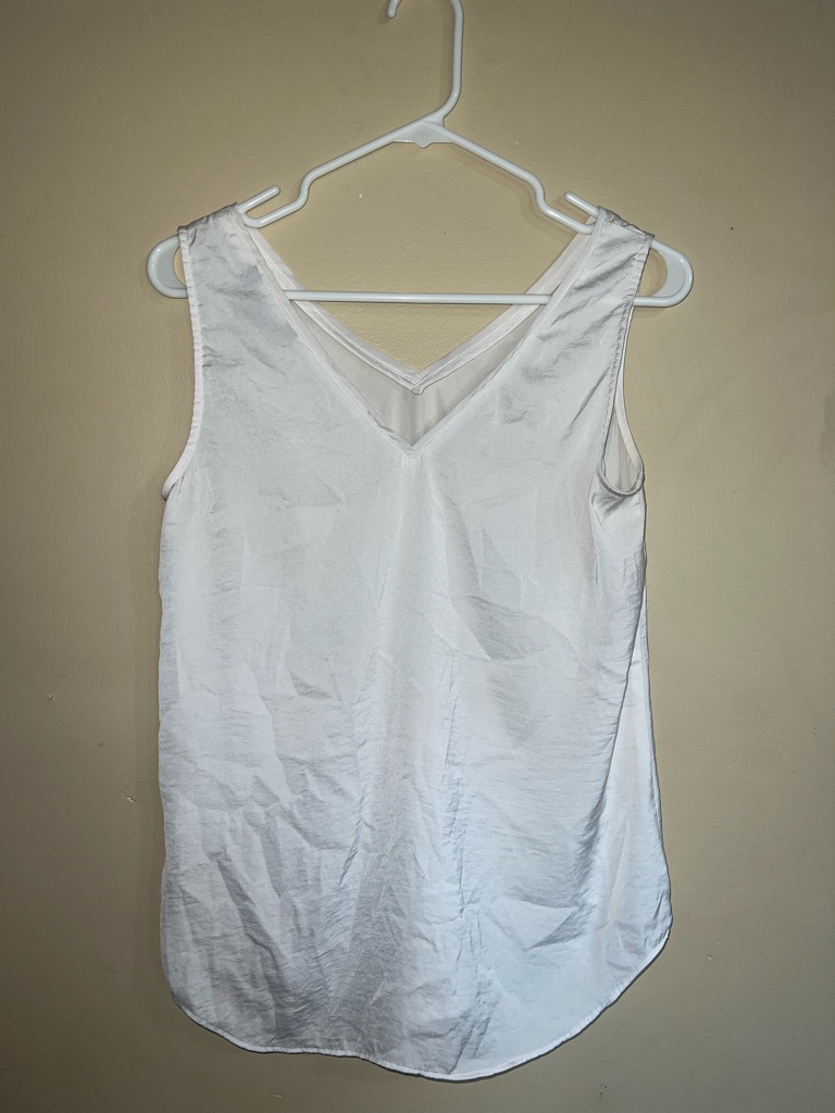 Banana Republic White V-Neck Sleeveless Satin Camisole